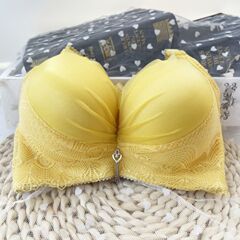 平胸神器下着の女性の胸が集まって9センチの超厚さを厚くして、胸の大きい専用のブラジャー10cm 12