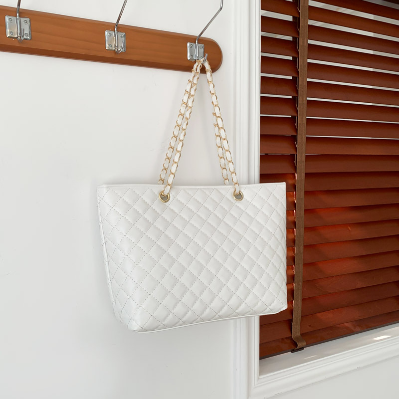 Gran capacidad gran bolsa para las mujeres 2023 nuevo estilo coreano de moda todo partido bolso de hombro mensajero bolsa rómbic cadena bolsa