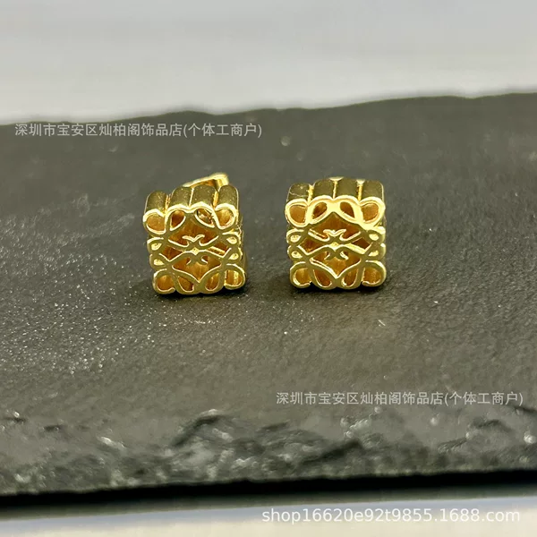 Luojia Gold Hollow Square Earrings for Women, 18K Gold Plated Earrings, Niche Luxury, High-End, Elegant Earrings