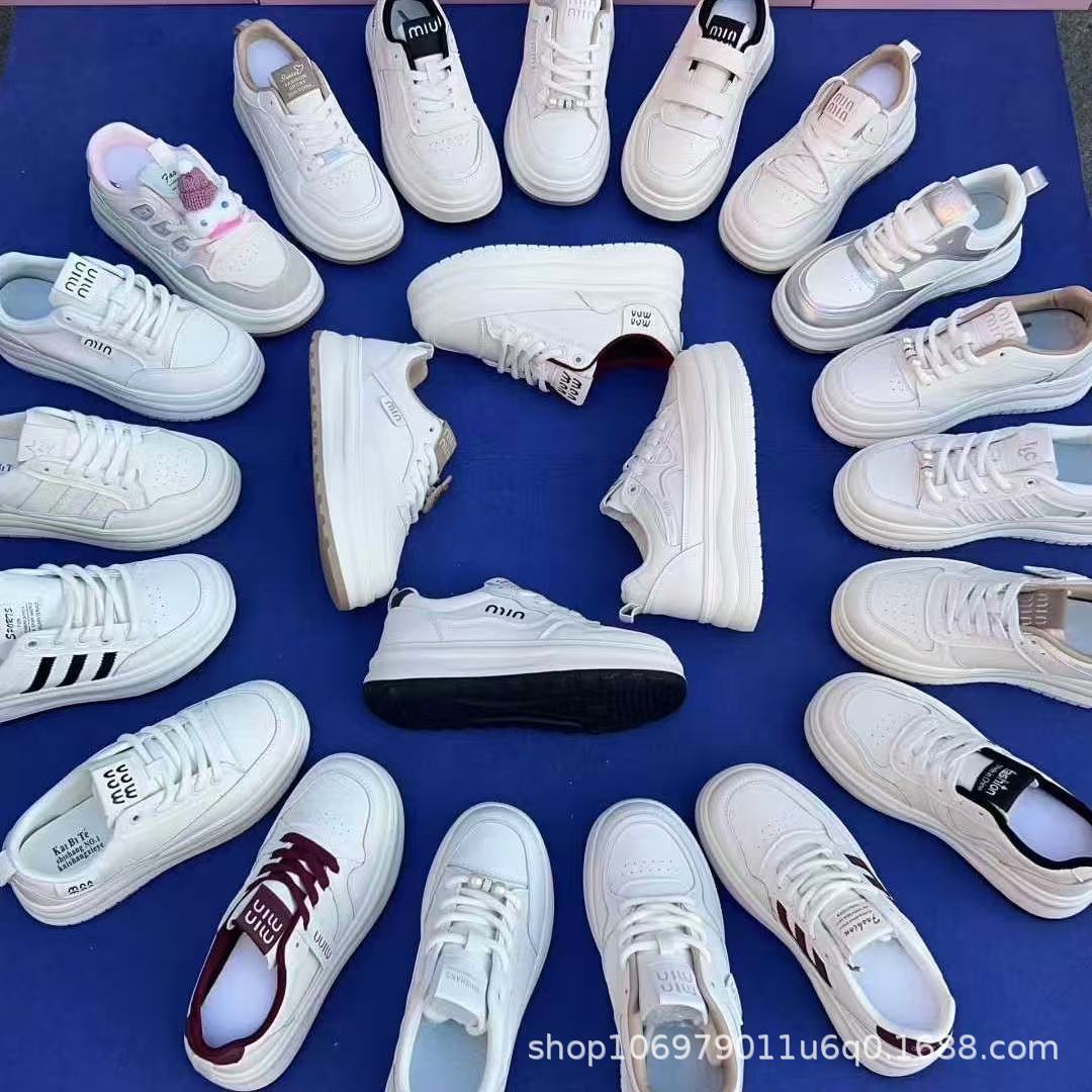 秋季新款厚底女板鞋商场撤柜休闲女鞋库存尾货鞋地摊鞋特价清仓鞋