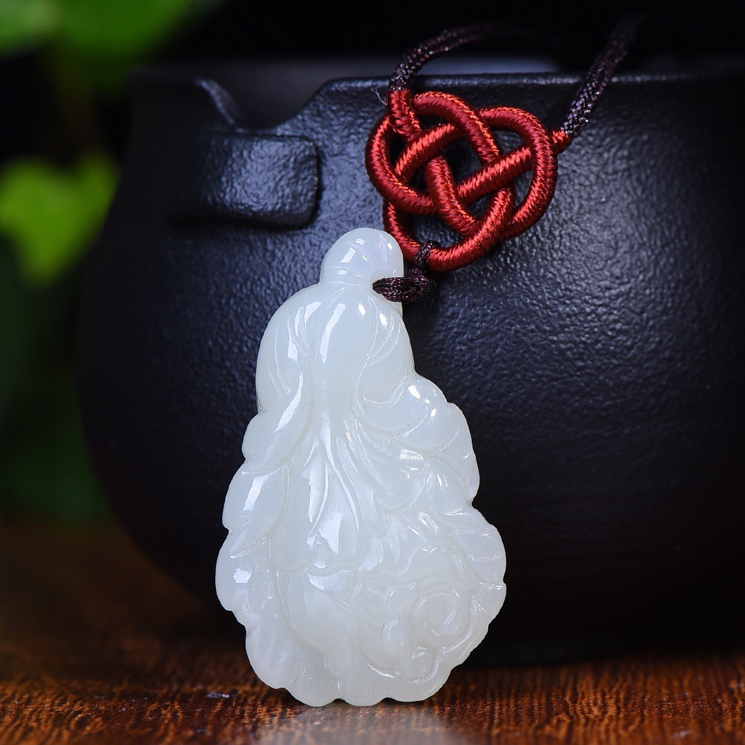 和田玉吉祥白菜挂件新疆白玉牌子吊坠男女款项链 挂坠