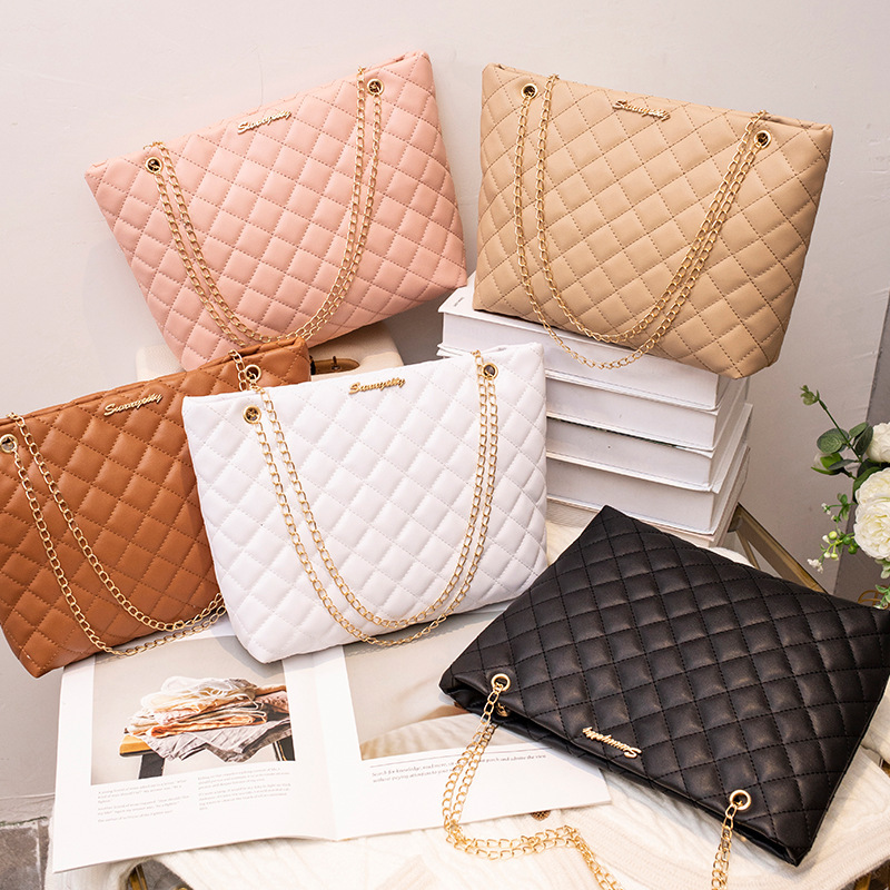 2024 bolsas de cadena de alto nivel de diamante bordadas bolsas de hombro S marca de gran capacidad bolsas de cubo comercio exterior al por mayor