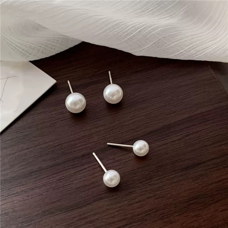 Sweet Ball Alloy Artificial Pearls Women's Ear Studs 1 Pair display picture 1