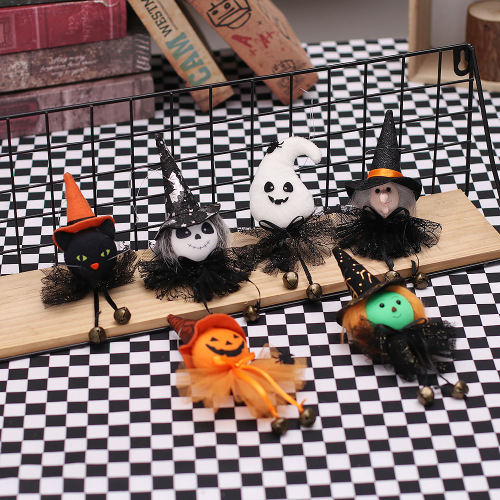 Mingguan cross-border new product Halloween venue layout props Cartoon gauze skirt hanging bell pendant pumpkin witch pendant