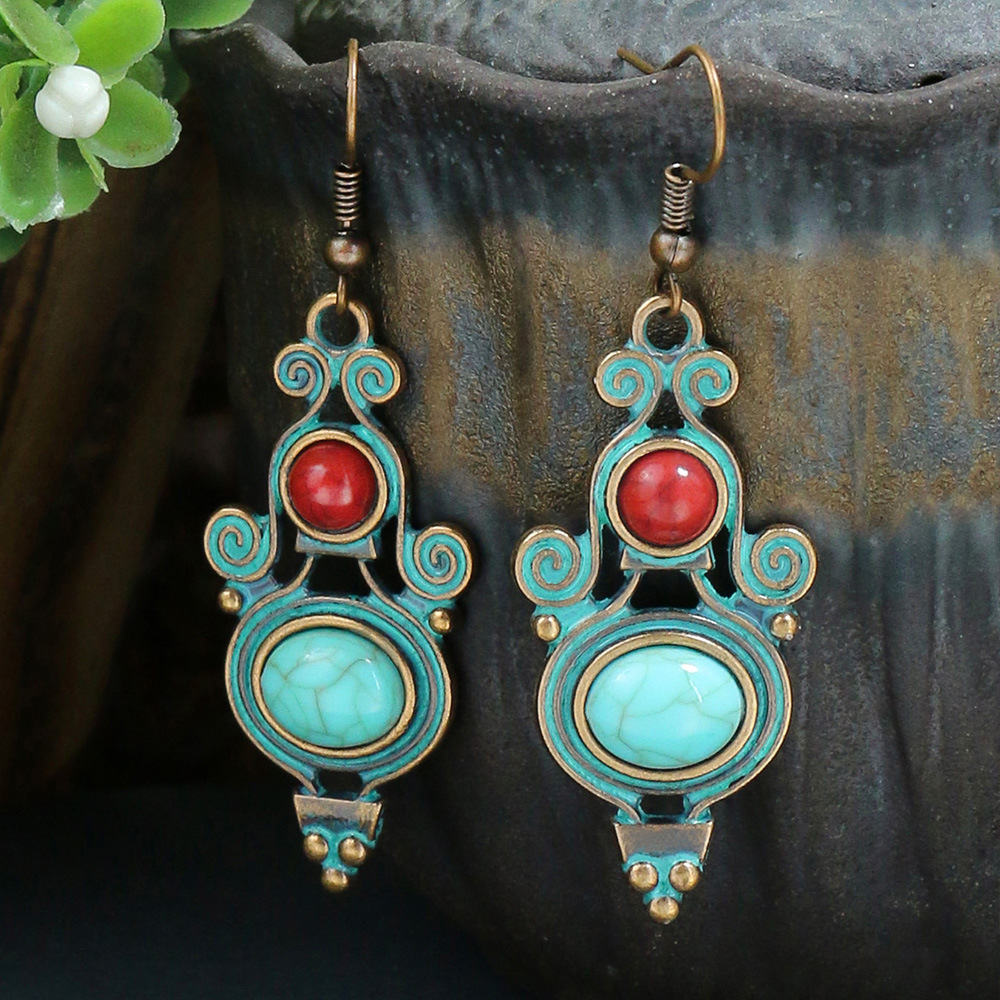 1 Pair Retro Solid Color Hollow Out Zinc Alloy Drop Earrings display picture 3