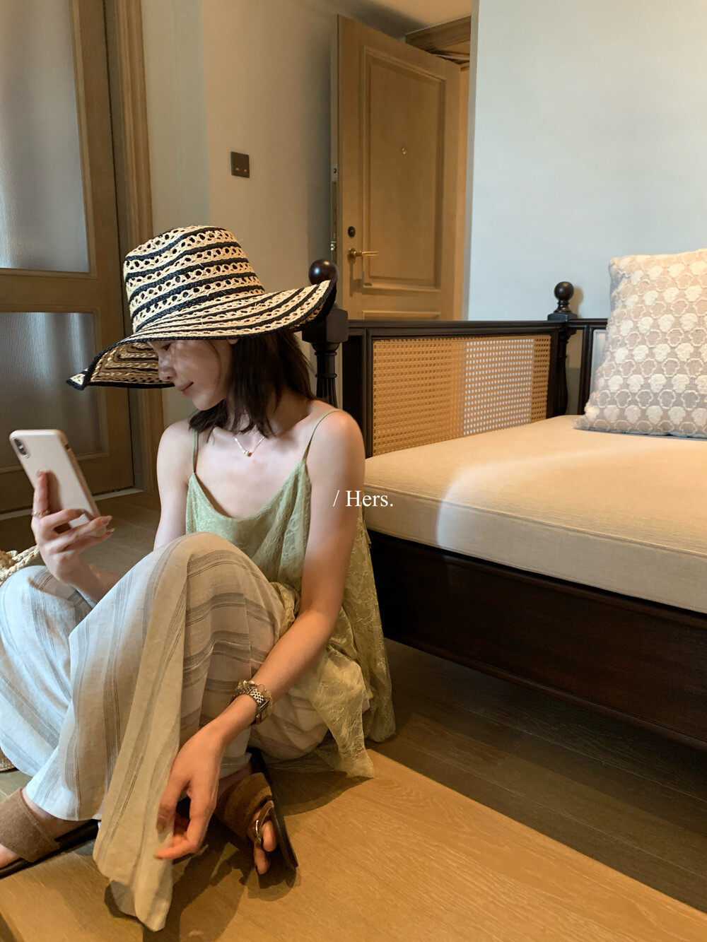 Áo hai dây nữ thiết kế hai mặt mặc được, phối ren, dáng rộng — màu hồng, màu xám, màu vàng, yến mạch chi tiết 12
