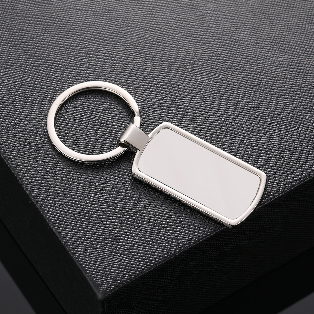 Llavero de metal en blanco marcado con láser, logotipo de letras, llavero de marca única, colgante, regalo promocional publicitario