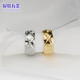 项链;戒指;手镯