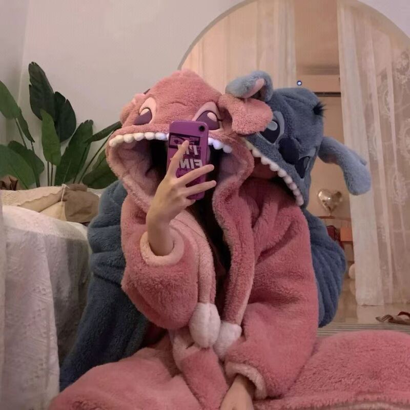 Stitch-Themed Women's Pajamas for Autumn and Winter, Coral Fleece Thickened and Fleece-Lined Men's Bathrobe, Home Wear Pajamas, Thickened and Fleece-Lined