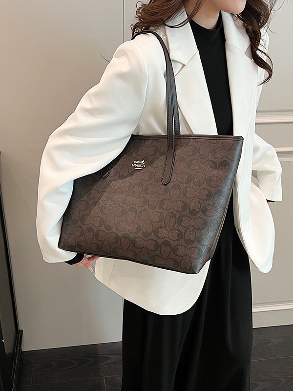 Bolso de gran capacidad para mujeres 2025 nueva moda transfronteriza bolso de hombro de moda de alta calidad bolso de viaje de trabajo casual