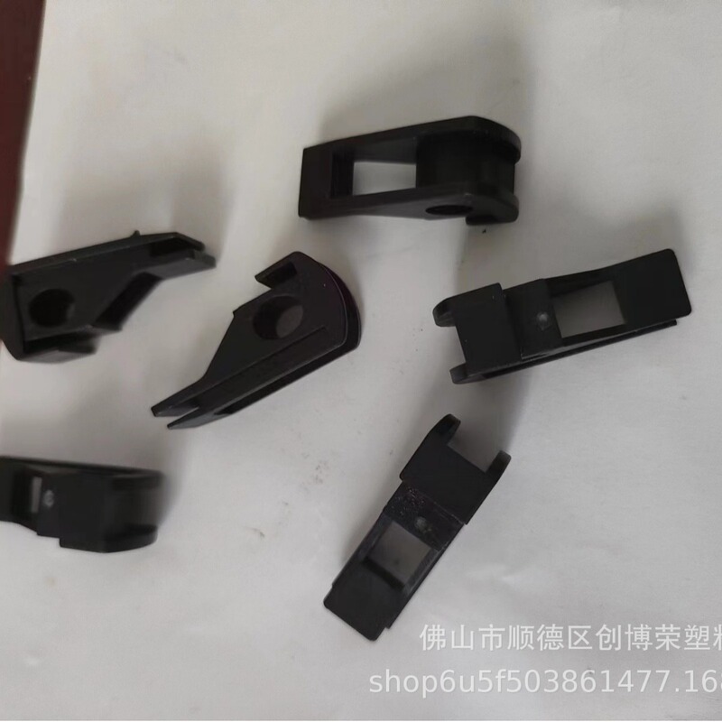 ワイヤーカバーのロッカースタンドの開口部は生放送のスタンドの部品の電気スタンドの部品を塞いでいます。|undefined