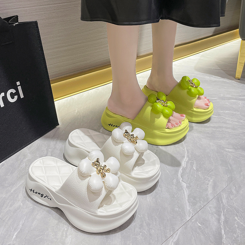 Zapatillas de mujer 2023 nueva moda desgaste al aire libre mayor grueso fondo antideslizante interior casa zapatillas de trabajo de las mujeres Invierno