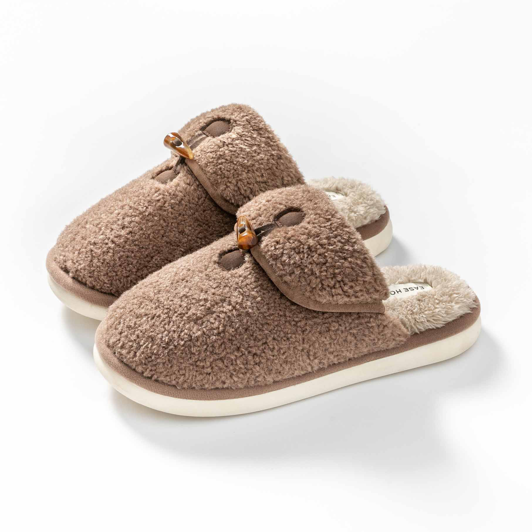 thumbnail image 1 of Nuevas zapatillas de algodón de otoño e invierno para parejas femeninas, pantuflas de felpa cálidas para interiores simples y a la moda para uso doméstico, 1 of 5