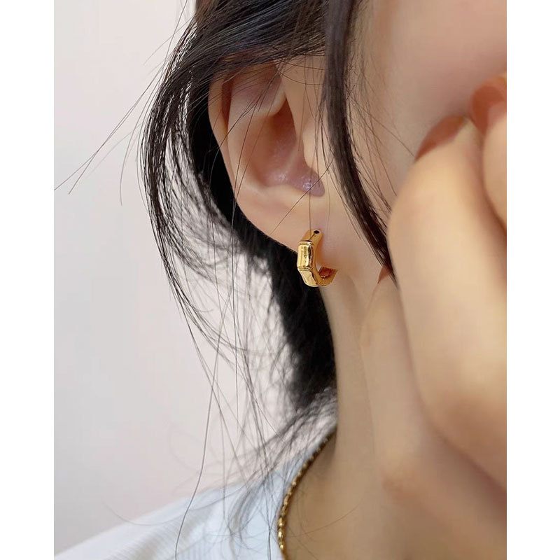 Simple Fashion Copper Plated Bamboo Ear Hoop Earrings Wholesale display picture 1