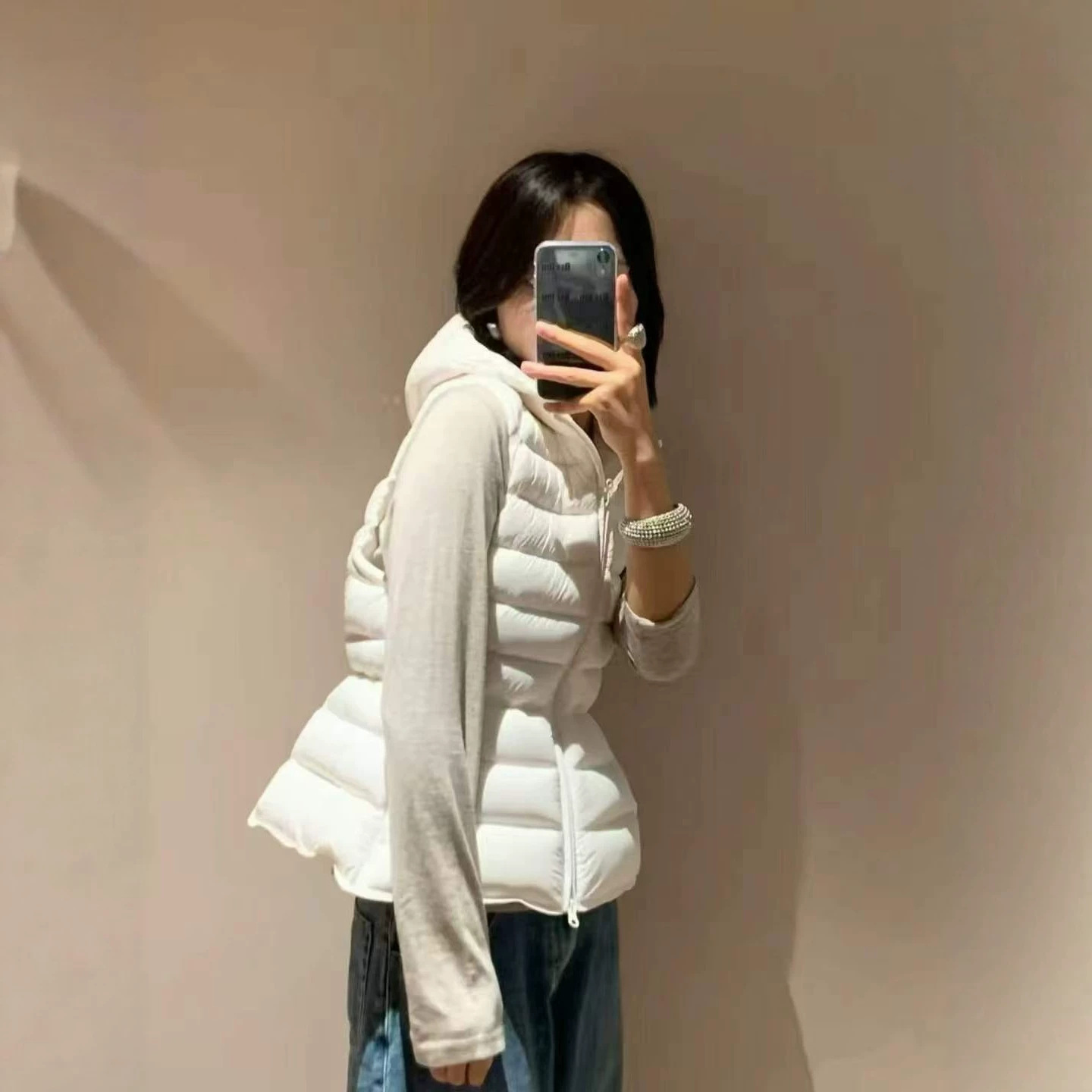 90% down autumn and winter new hooded ribbed down vest for women, short waist-cinching light down vest jacket, Korean fashion style