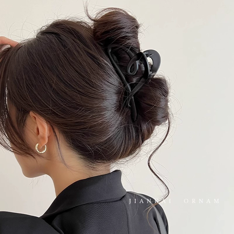 Крабья заколка для волос (hairgrip) акриловая большая булавка, жемчужные вставки, корейский стиль, лёгкая
