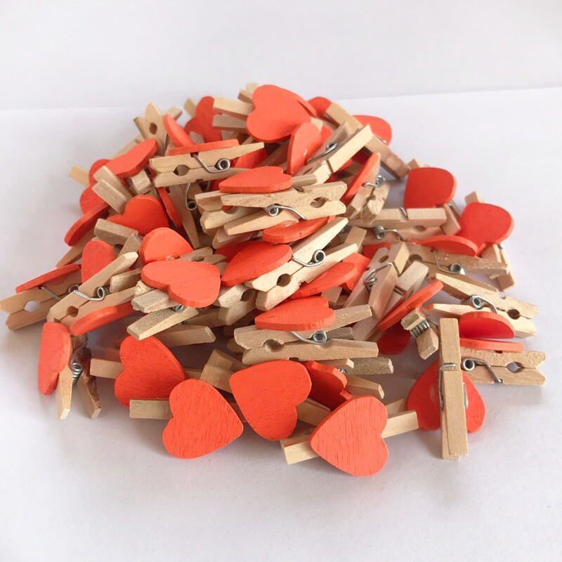 Factory direct supply wooden cartoon love photo Clip 3cm mini color snack clip decorative message clip wholesale