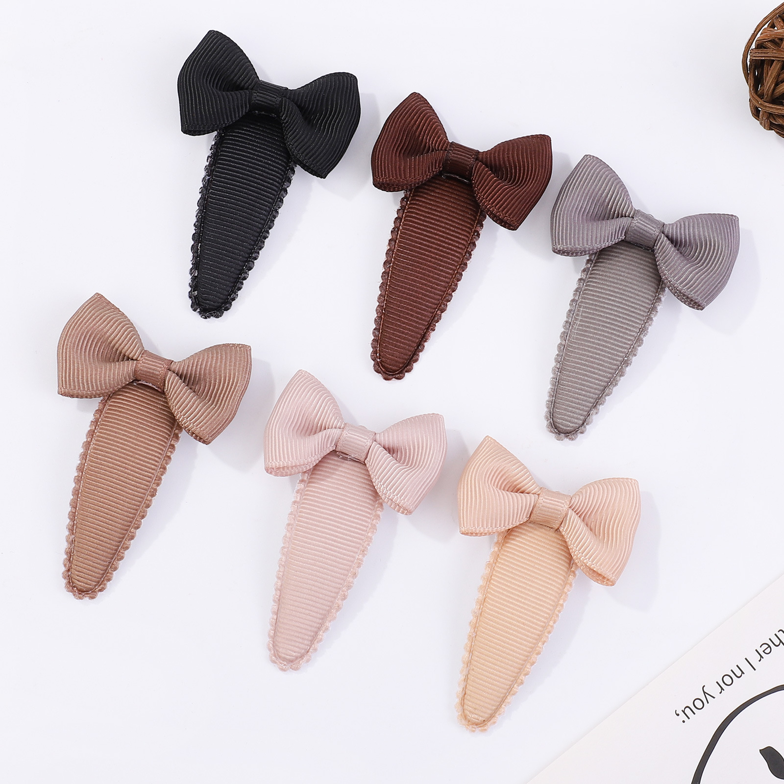 Cute Sweet Solid Color Bow Knot Ribbon Hair Clip display picture 3