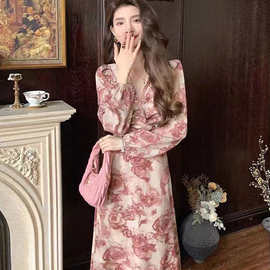 秋季轻熟风法式碎花连衣裙交叉绑带优雅显瘦仙女气质长裙