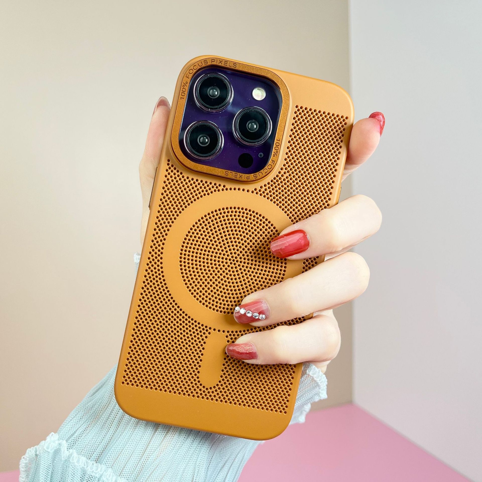 Funda Magnética Refrigerante para Teléfono Apple 16, Color Titanio Original, Compatible con iPhone 15 Promax, Ultrafina, Transpirable y Protectora