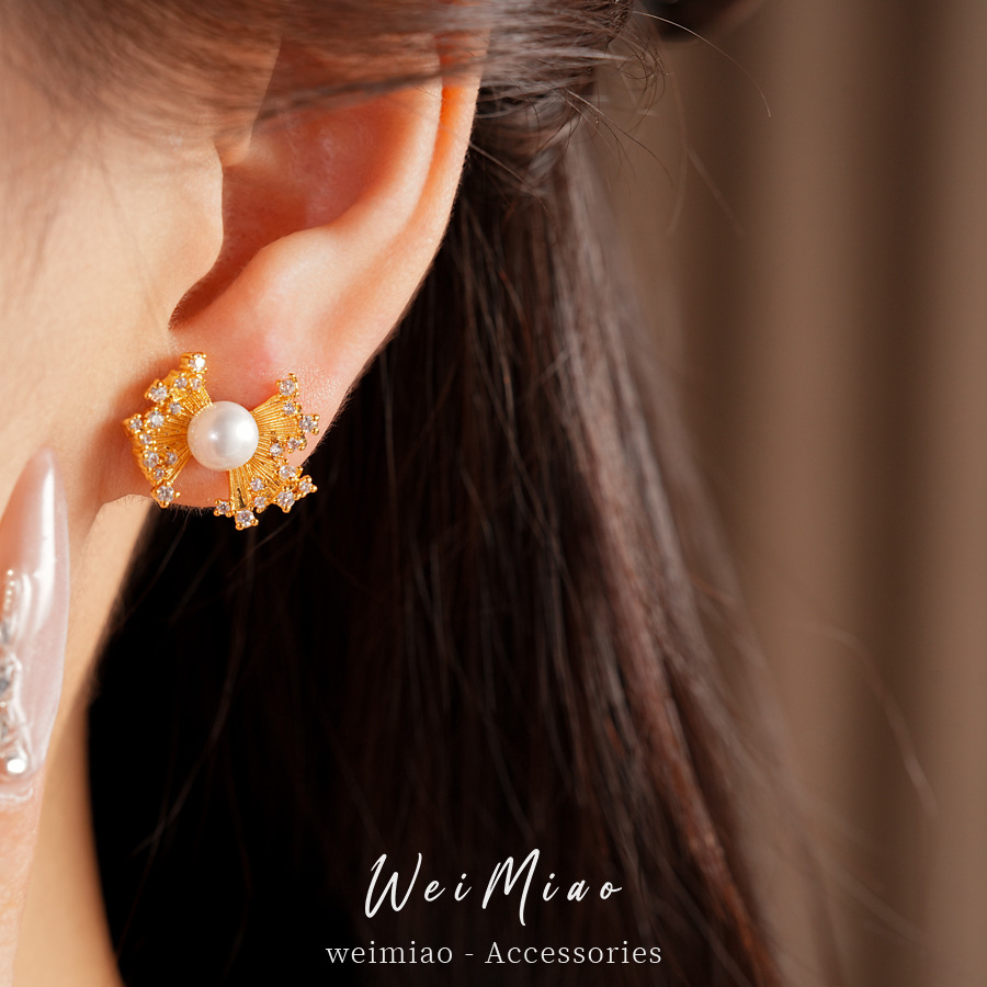 Aguja de plata Zircon ventilador de encaje perla temperamento simple pendientes de perla diarios aretes de lujo ligero de alto nivel sensación de perlas para mujeres