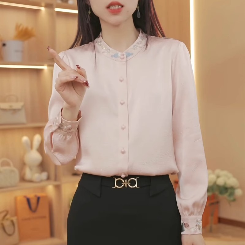 新款高档圆领领口袖口刺绣时尚百搭气质上衣衬衫女长袖显瘦A3291