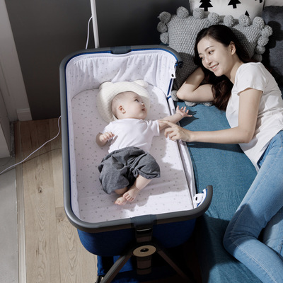 新款可折叠婴儿床新生儿拼接大床小宝宝摇篮便携式免安装bb床代发