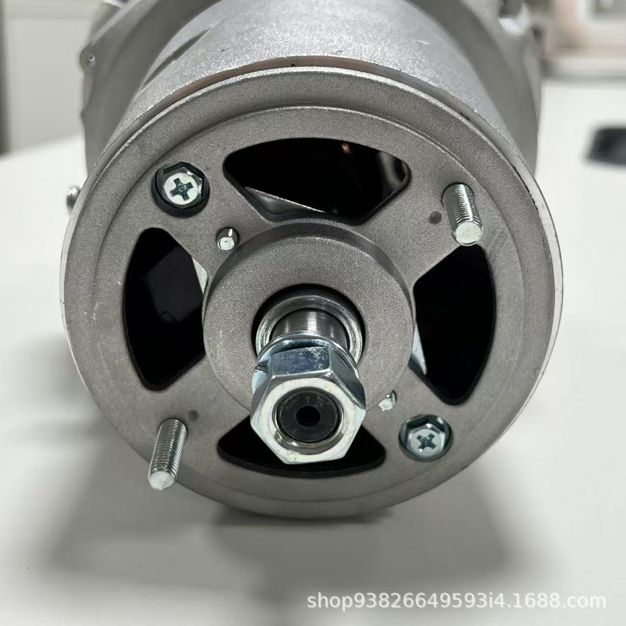 Suitable for Volkswagen Beetle Car Alternator 9120080061 409030253 Ac903953