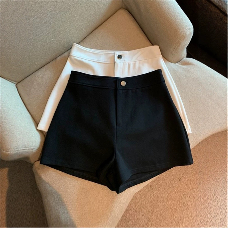Plus-Size Women's High-Waisted Slimming A-Line Tight Elastic Shorts for Spring, New Style Plus-Size Women's High-Waisted Slimming A-Line Tight Elastic Shorts for Spring, New Style