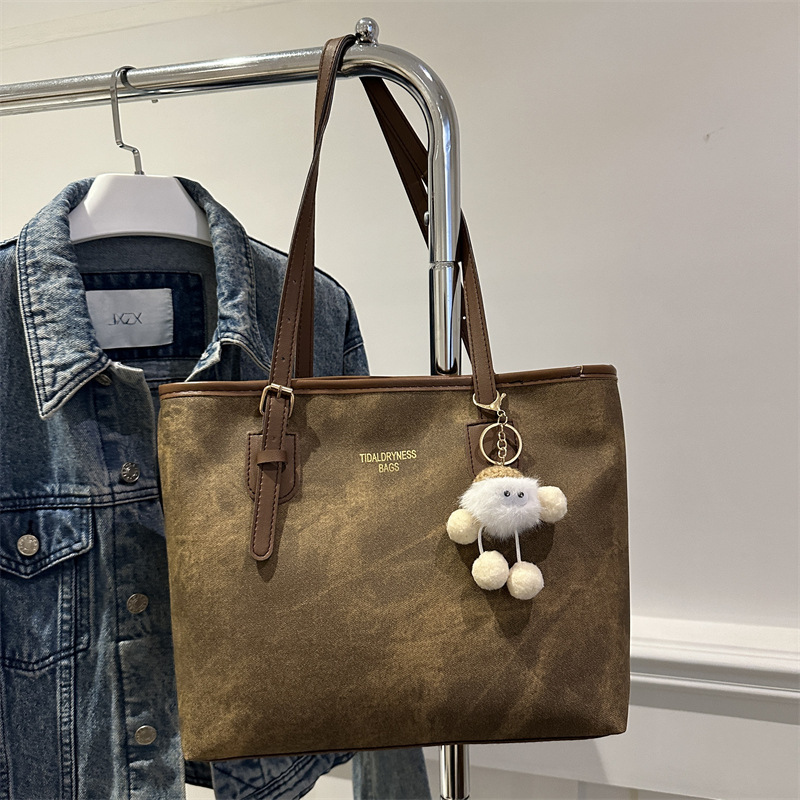 Bolsos para mujer 2024 invierno nuevo estilo este año popular bolso de alta capacidad bolso de hombro de ocio bolso de clase para estudiantes universitarios