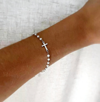 Glossy bracelet pearl