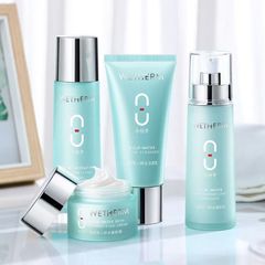 Wenbiquan 8 カップウォータースキンケア製品セット保湿保湿さわやかオイルコントロール保湿フェイシャルミルクエマルジョンクリーム化粧品