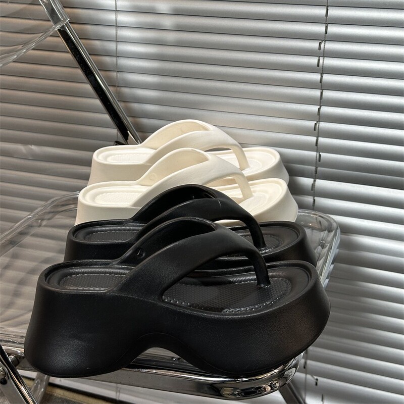Thick Bottom Thick Heel Slippers Women's Summer Outer Wear Thick Bottom Shit Feeling 2025 New Summer Internet Celebrous Flip Flops Flip Flops Thick Bottom Thick Heel Slippers Women's Summer Outer Wear Thick Bottom Shit Feeling 2025 New Summer Internet Celebrous Flip Flops Flip Flops
