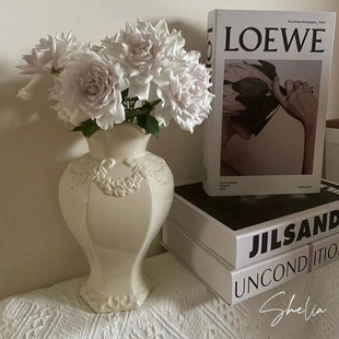 Chinese French modern vase ins ceramic living room hydroponic simple relief flower arrangement rose cream ornaments wholesale