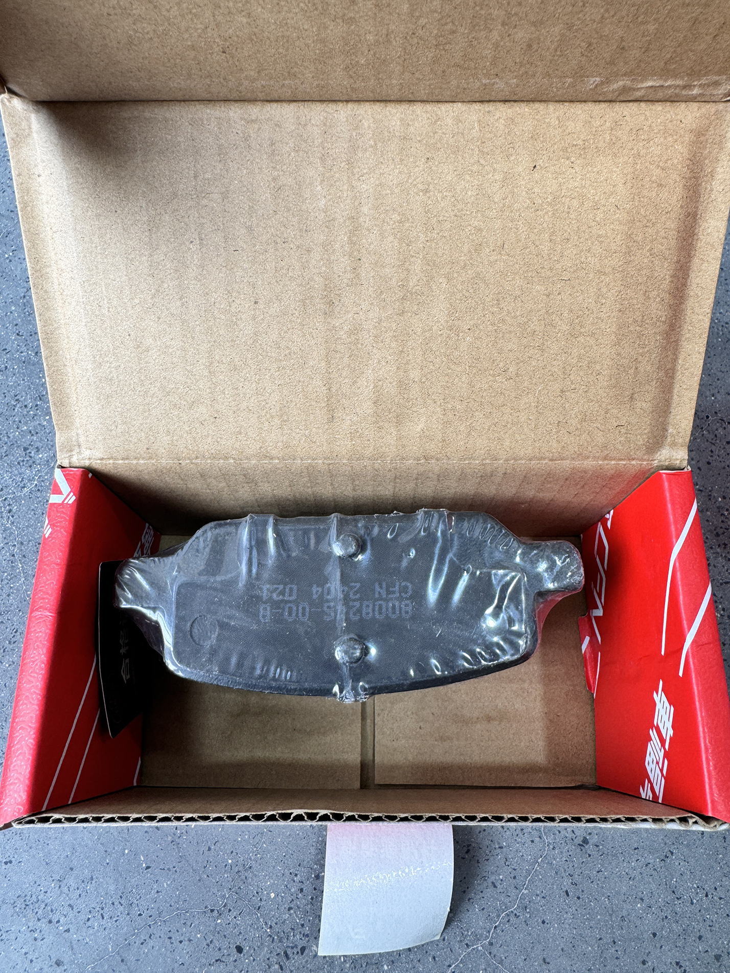 8008251‑00‑A Tesla Model 3/Y / Renewed Y Rear Wheel Brake Pads Standard Version Brake Pads