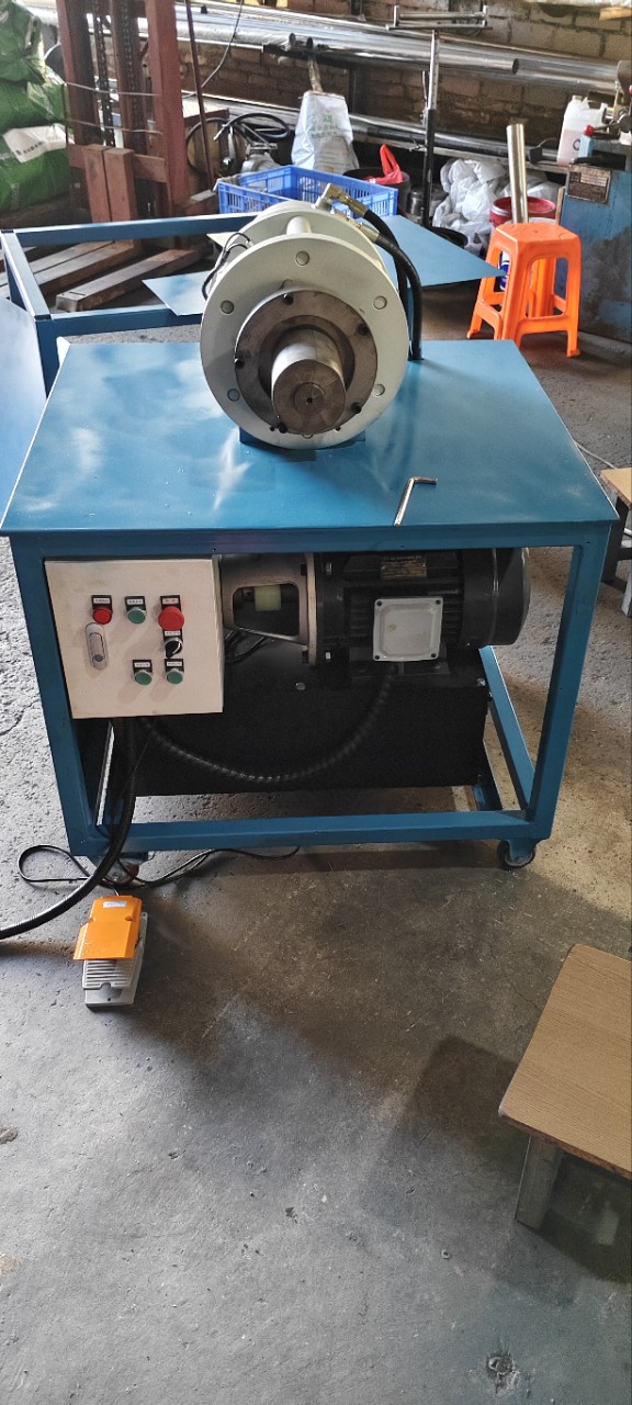 Directly Supplied from the Manufacturer, Hydraulic Machine Workbench, Multi-Functional Processing Equipment for Metal Tube Flaring, Shrinking, and Cutting