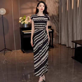 TangTang·Studio日系古典美学显瘦收腰气质时尚百搭韩版连衣裙女