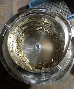 Terminal Terminal Vibration Disc Milling Machine Vibration Disc Tapping Machine Vibration Disc Terminal Block Automatic Sorting Feeding