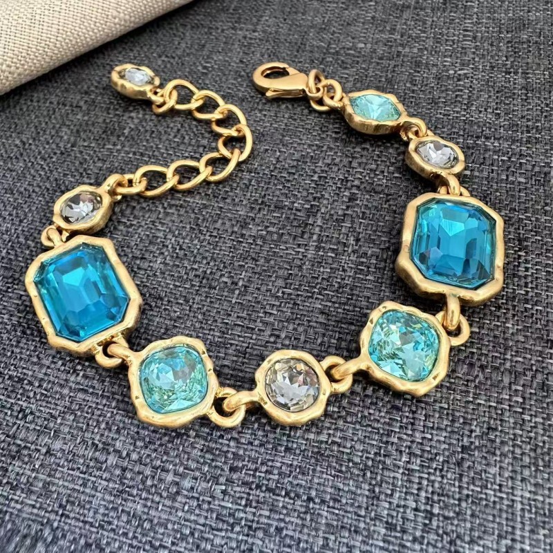 Oscar European and American Fashion Bright and Shiny Geometric Colored Glass Crystal Sugar Cube Bracelet Party Accessories for Women