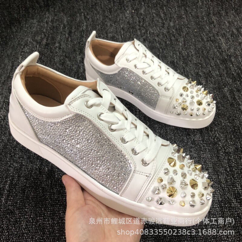ヨーロッパ向け輸出モデル 2025cl レッドソール メンズシューズ 電気刺繍 リベット ブラック刺繍 ローカット レースアップ トレンド カジュアルシューズ|undefined