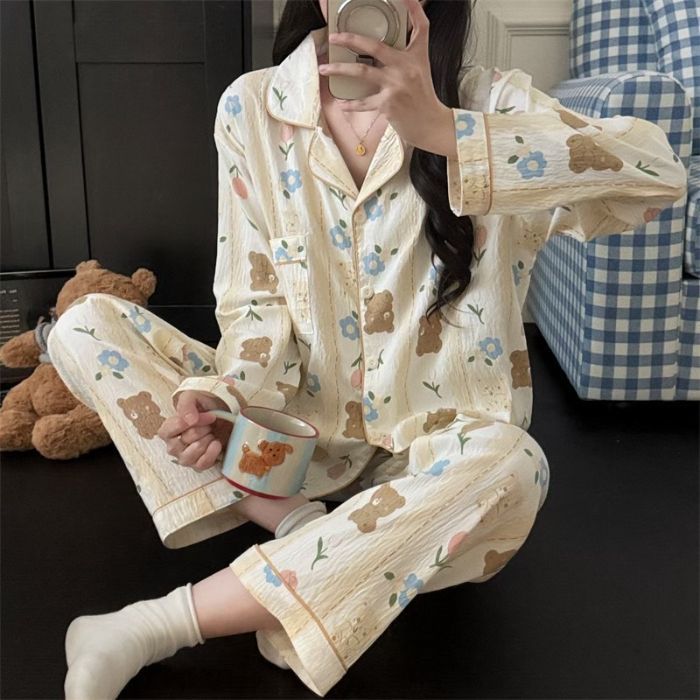 Al por mayor transfronterizo cien pijamas de verano mujeres 2025 nuevas nubes de algodón pantalones de manga larga dibujos animados lindos ropa para el hogar