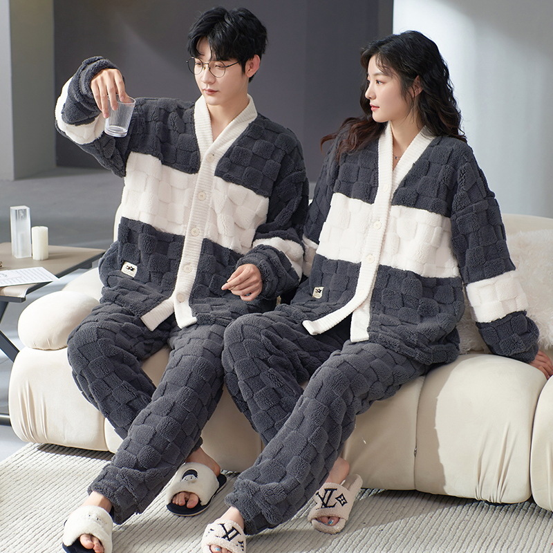 2023 Otoño e Invierno Nuevo coral polar pareja pijamas forrados de lana caliente franela ropa de abrigo hombres y mujeres ropa de hogar traje