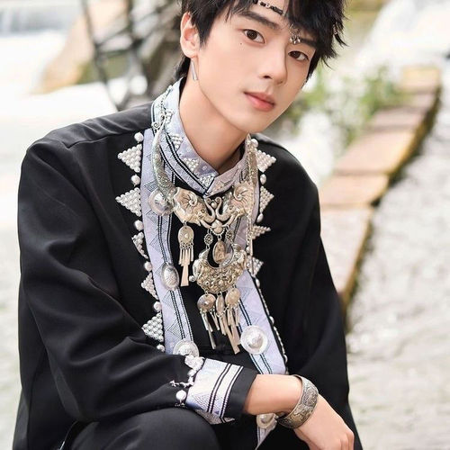 Ethnic Minority Travel Photography Dance Yunnan Miao Hani Zhuang Men's Clothing Performance Tujia New Style Clothing