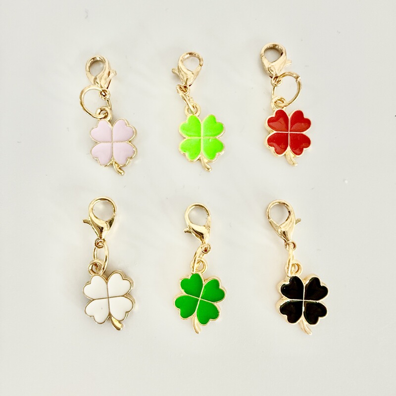 Cross-Border Popular Lucky Four-Leaf Clover Keychain Simple Small Fresh Bag Pendant USB Flash Drive Pendant Small Gift