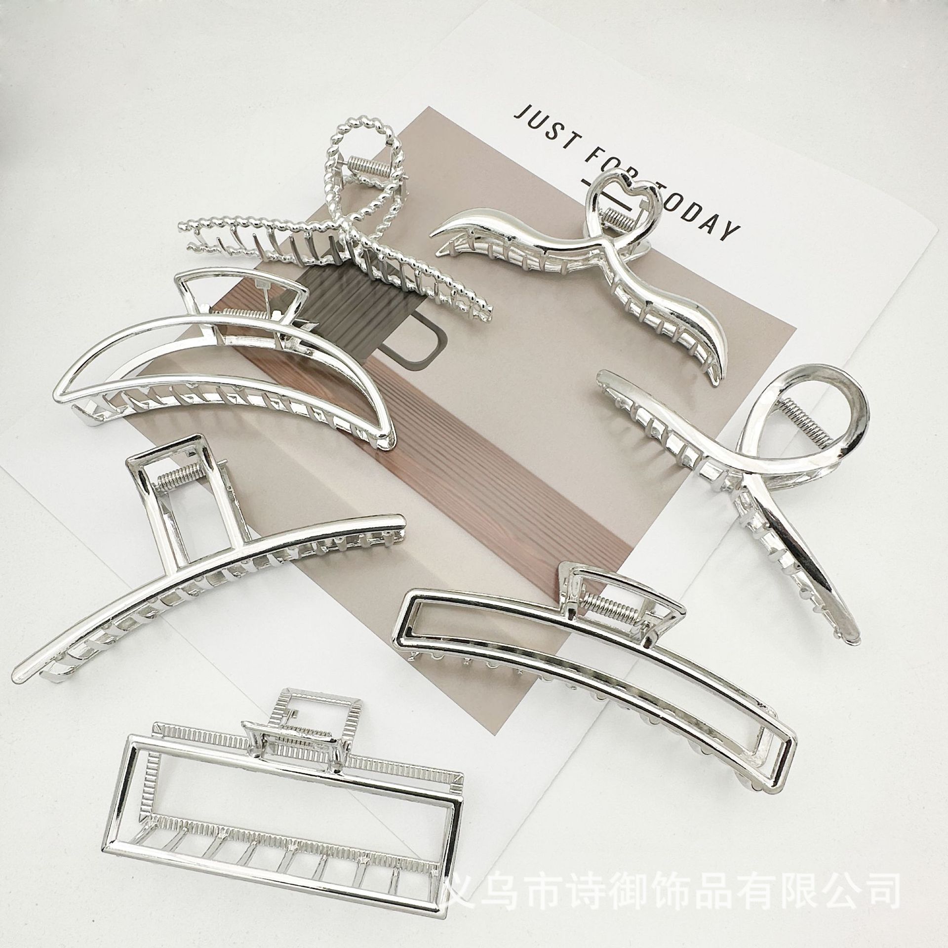 Large Silver Metal Hair Clip for Thick Hair, Geometric Hair Claw Clip, Hair Accessory, Korean Shark Clip