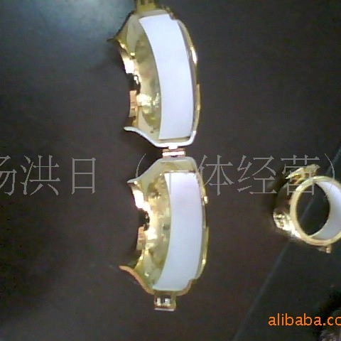 酒扣 酒瓶金色指扣环  品酒类茶叶类等各种仿金属标牌