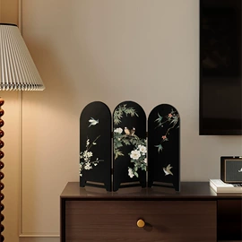 挂钟、壁钟;现代装饰画;电视柜摆件