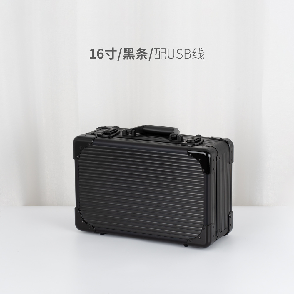 16 인치/블랙 스트립/USB 케이블 포함
