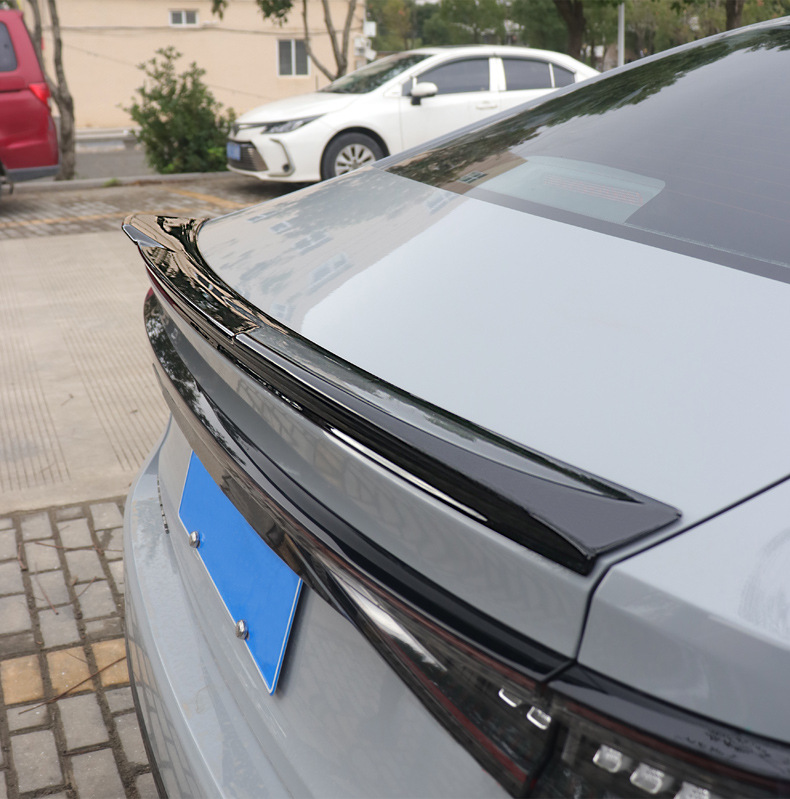 Suitable for Chery Arrizo 8 Blade Tail Wing Appearance Modification Fengyun A8 Black Warrior Kit Blackened Tail Press