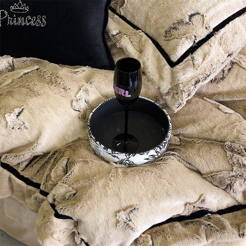 2024 nuevo conjunto de cuatro piezas de seda de alto peso de lana de leche gruesa y cálida ropa de cama de invierno textil Nantong